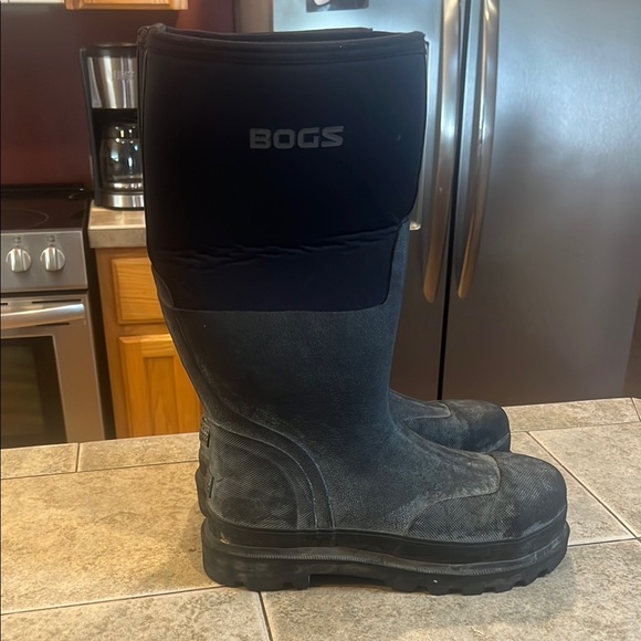Bogs Other - BOGS Steel Toe Men’s Black Durable Outdoor Boots Size 9